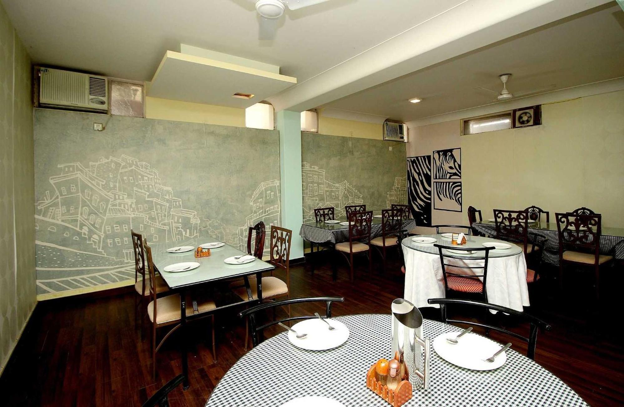 Hotel Super Collection O Sakshi Gurgaon Exterior foto