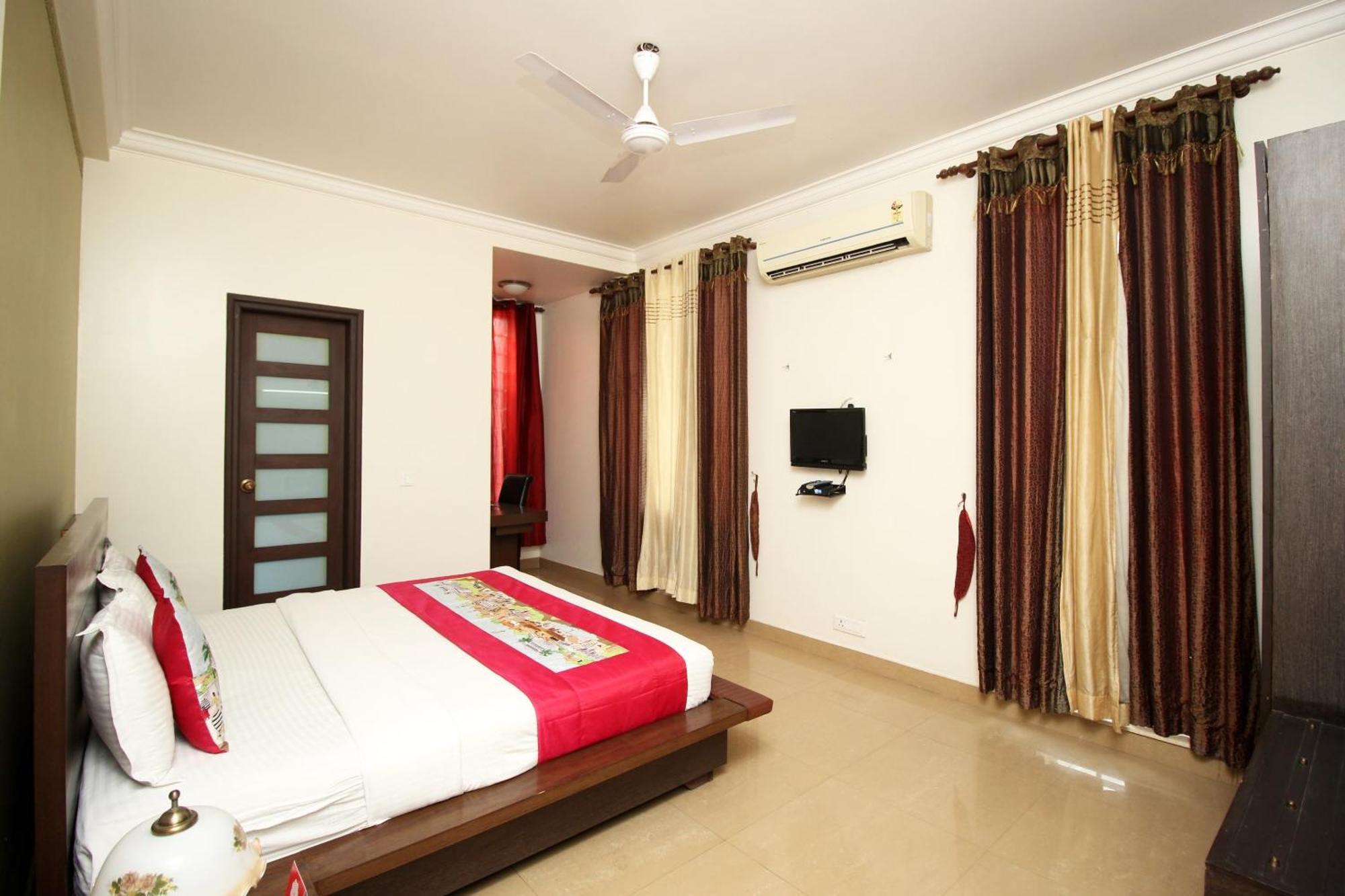 Hotel Super Collection O Sakshi Gurgaon Exterior foto