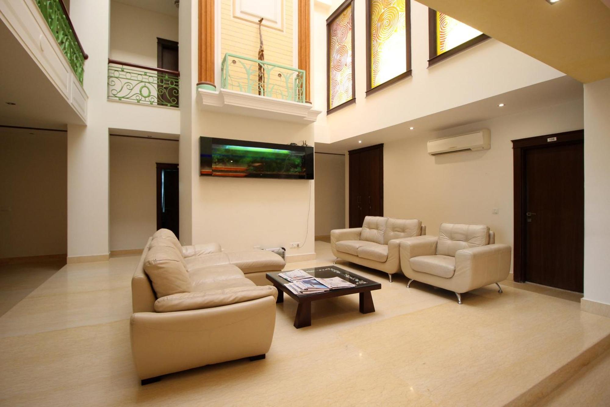 Hotel Super Collection O Sakshi Gurgaon Exterior foto