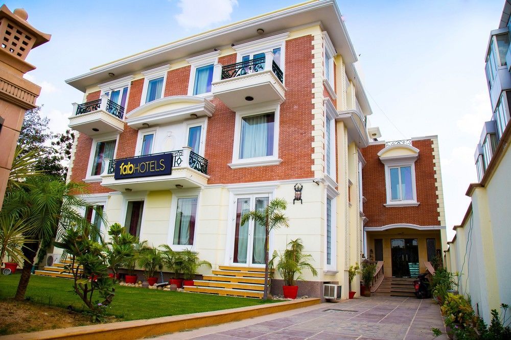 Hotel Super Collection O Sakshi Gurgaon Exterior foto